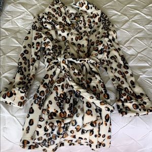 Joe Boxer Comfy and Trendy Cheetah Print Robe